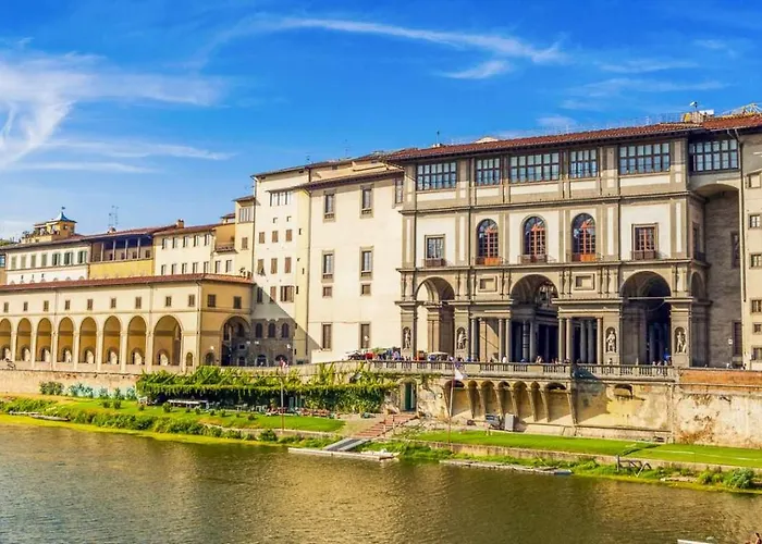 Unyca - Charming San Lorenzo Apartment Florence